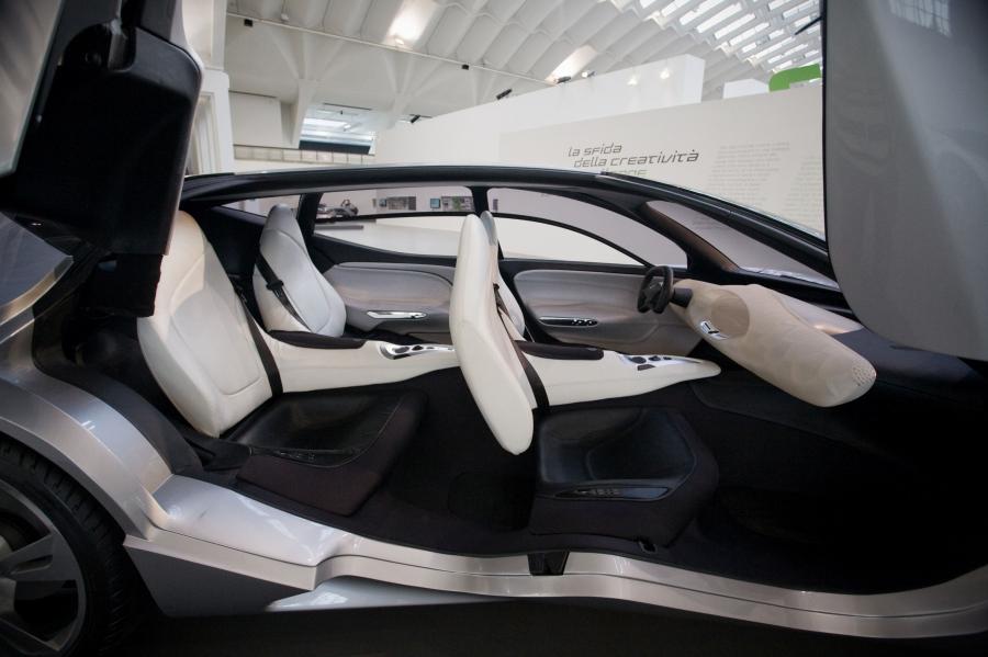 Интерьер Pininfarina Sintesi 2008 года  (фото 20 из 53)